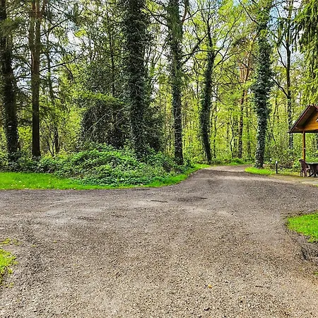 度假居 4 Bedroom Lovely In