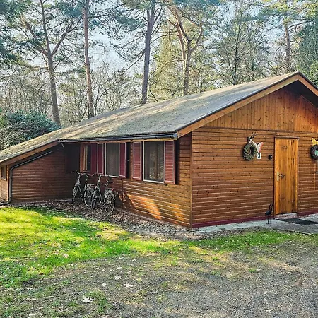 4 Bedroom Lovely In Holiday home Neede