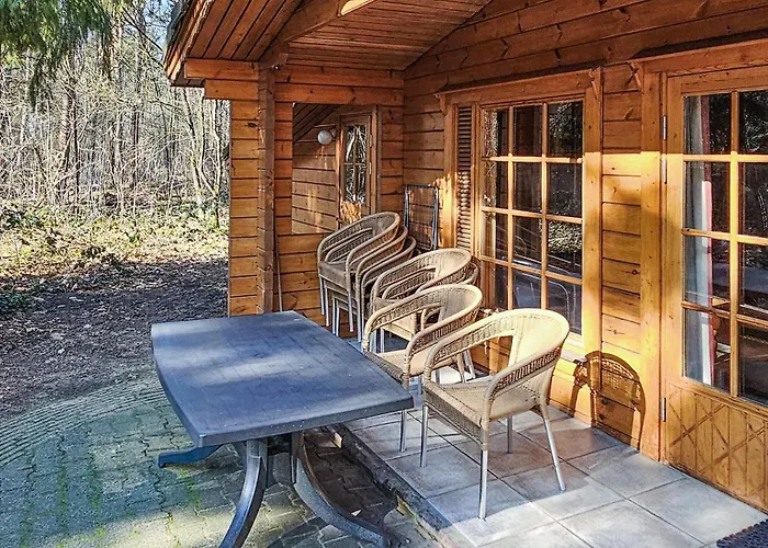 Semesterbostad 4 Bedroom Lovely In *