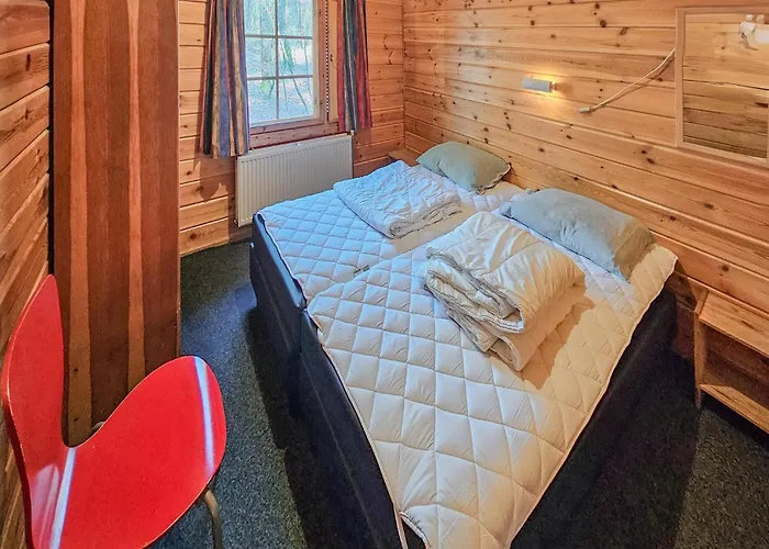 4 Bedroom Lovely In * Neede