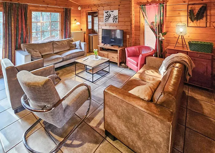 4 Bedroom Lovely In Semesterbostad *